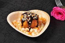 Load image into Gallery viewer, Heart Palm Leaf Plates - 6" Inch (Set of 50/100/200) - Green EcoTopia